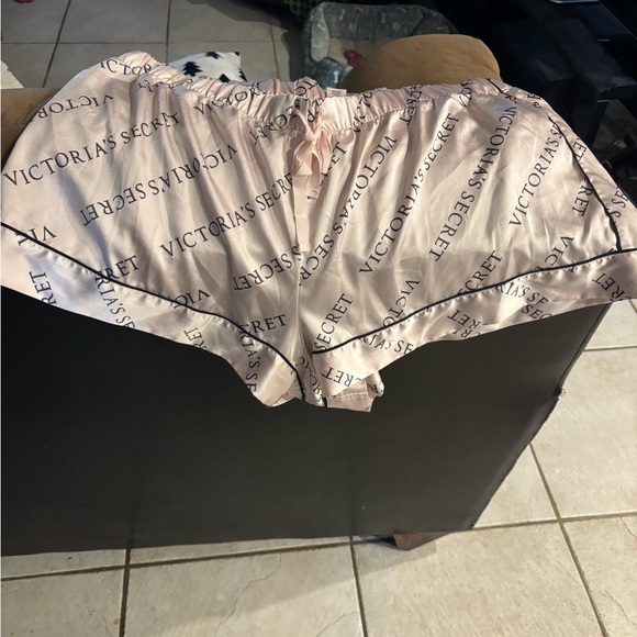 Victoria’s Secret Satin Pajama Set - Picture 6 of 6